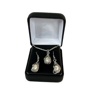 Vtg Simulated Potatoe Pearls Silver Tone Necklace & Earring Boxed Set MIB